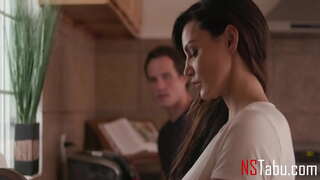 Dēls ēd stepmoms ass visas dienas garumā-Bekija Bandini, Robby Echo