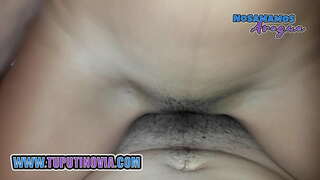 Колумбийская инфлюэнсерша трахается без презерватива со своим кузеном, подпишись на ее профиль @luciatuputinovia  3/3