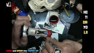 Si mund ta bëjë dildo për të holla! koha e saj për të pikturuar disa dicks