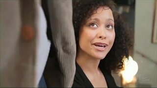 Міа Осцін займаецца гэтым з мужчынам сваёй мамы